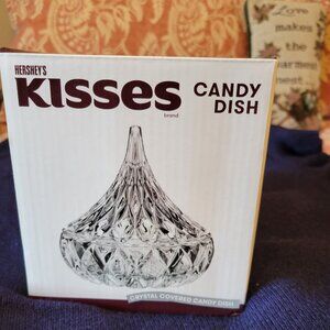 HERSHEY’S KISSES Crystal Covered Candy Dish.